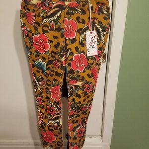 IF Women Skinny Jeans Size 32 New